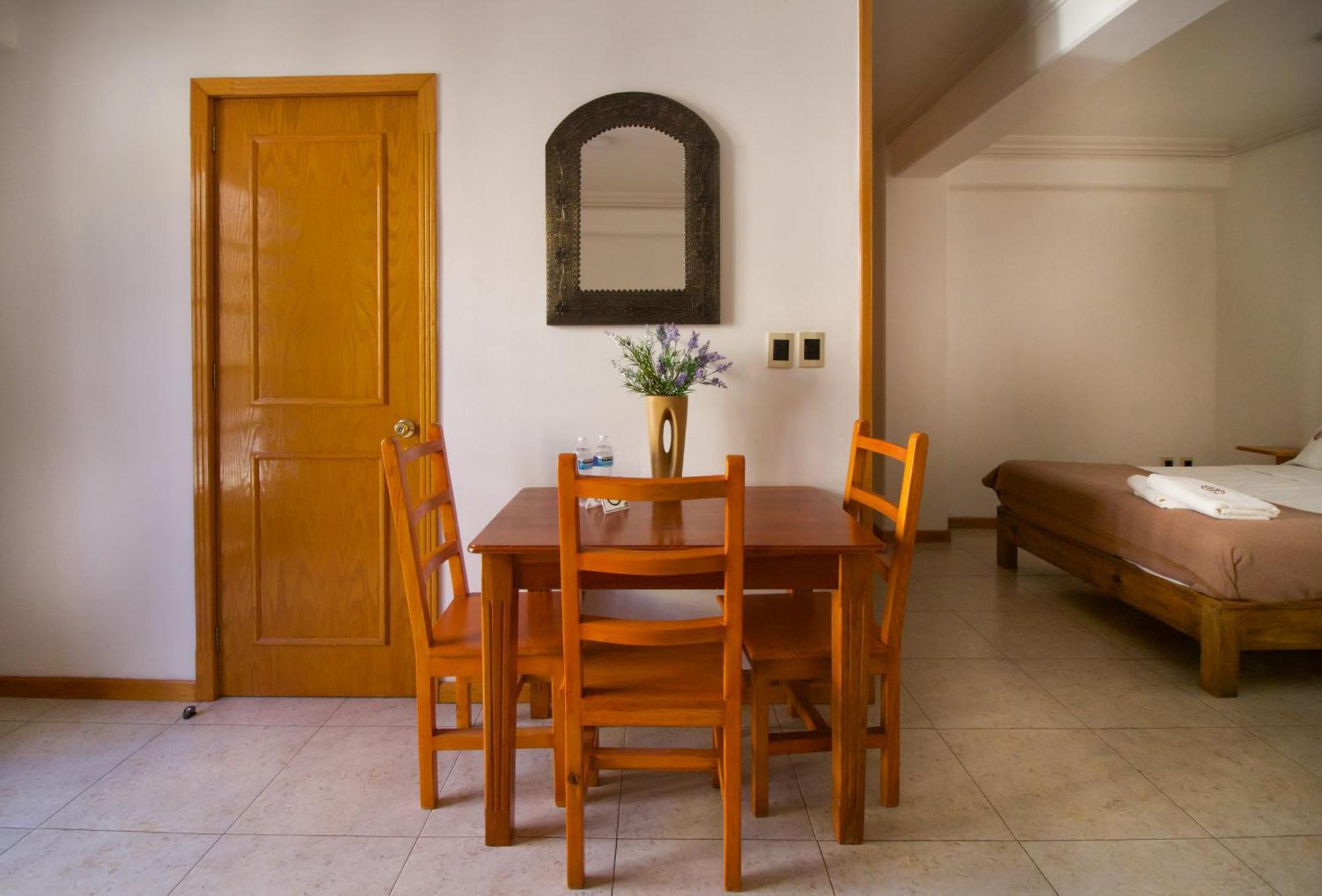 Suites Sevilla Пуэбла Экстерьер фото