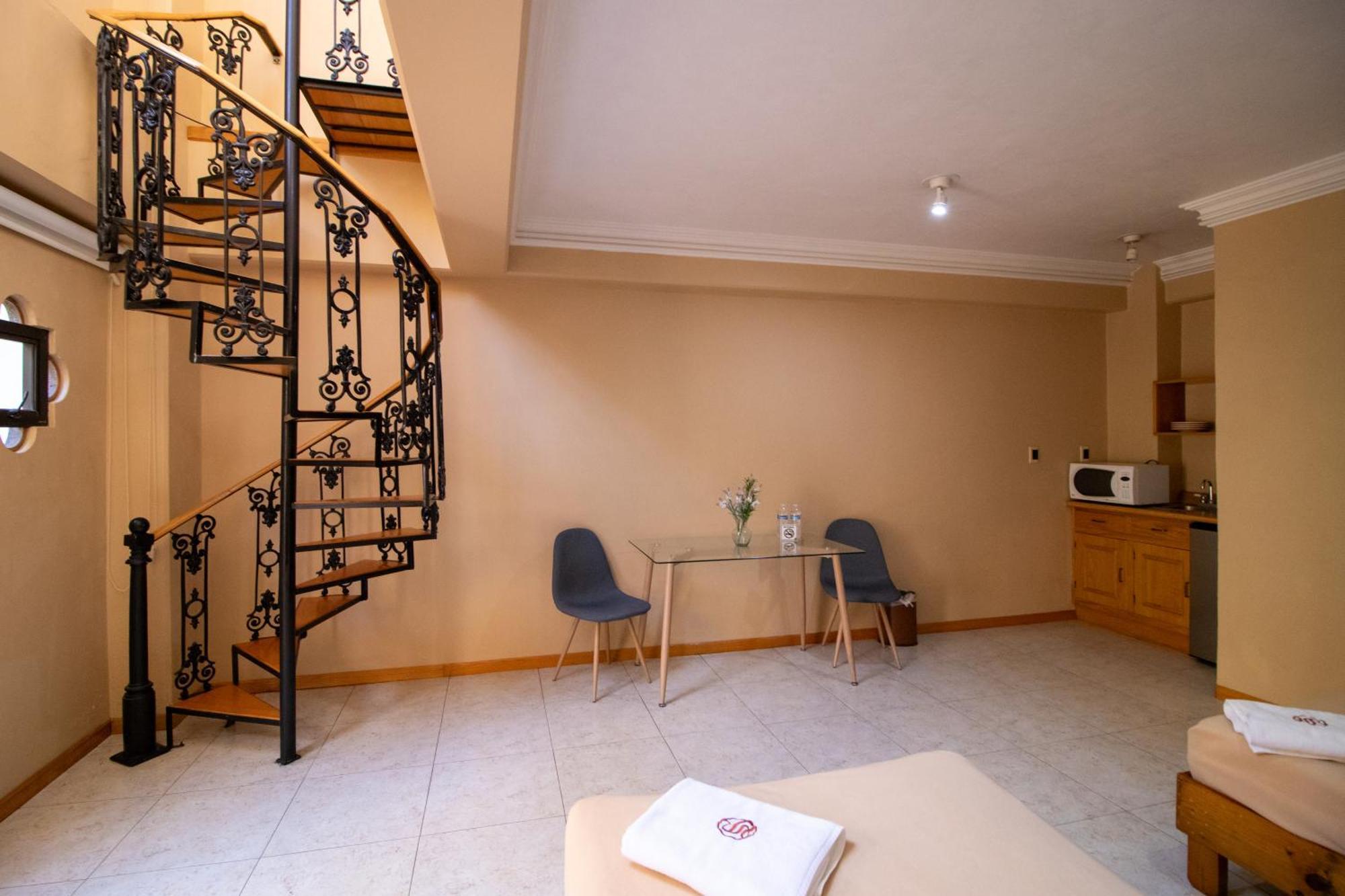 Suites Sevilla Пуэбла Экстерьер фото