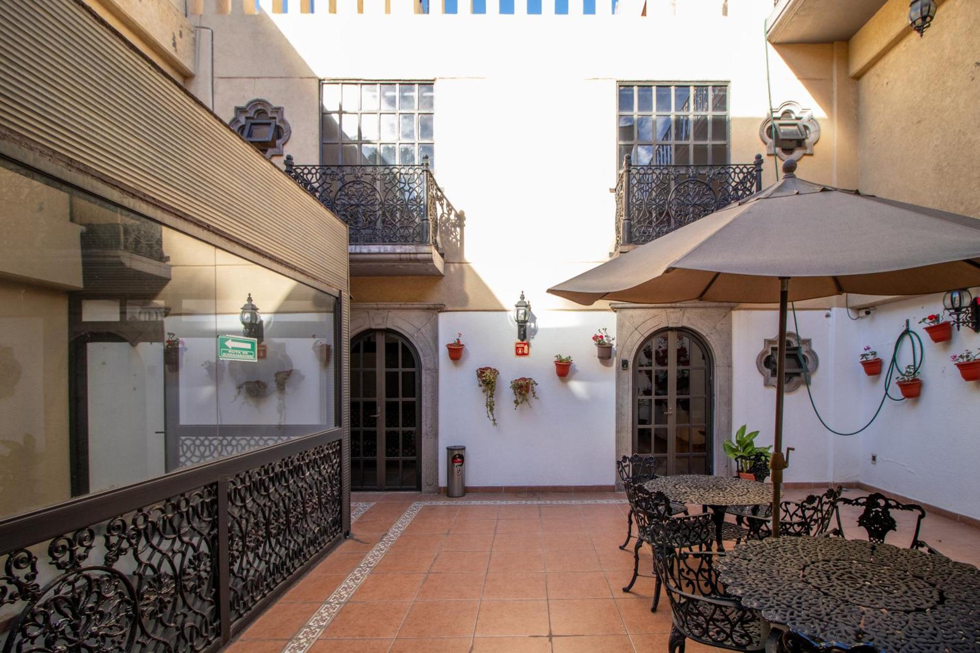 Suites Sevilla Пуэбла Экстерьер фото