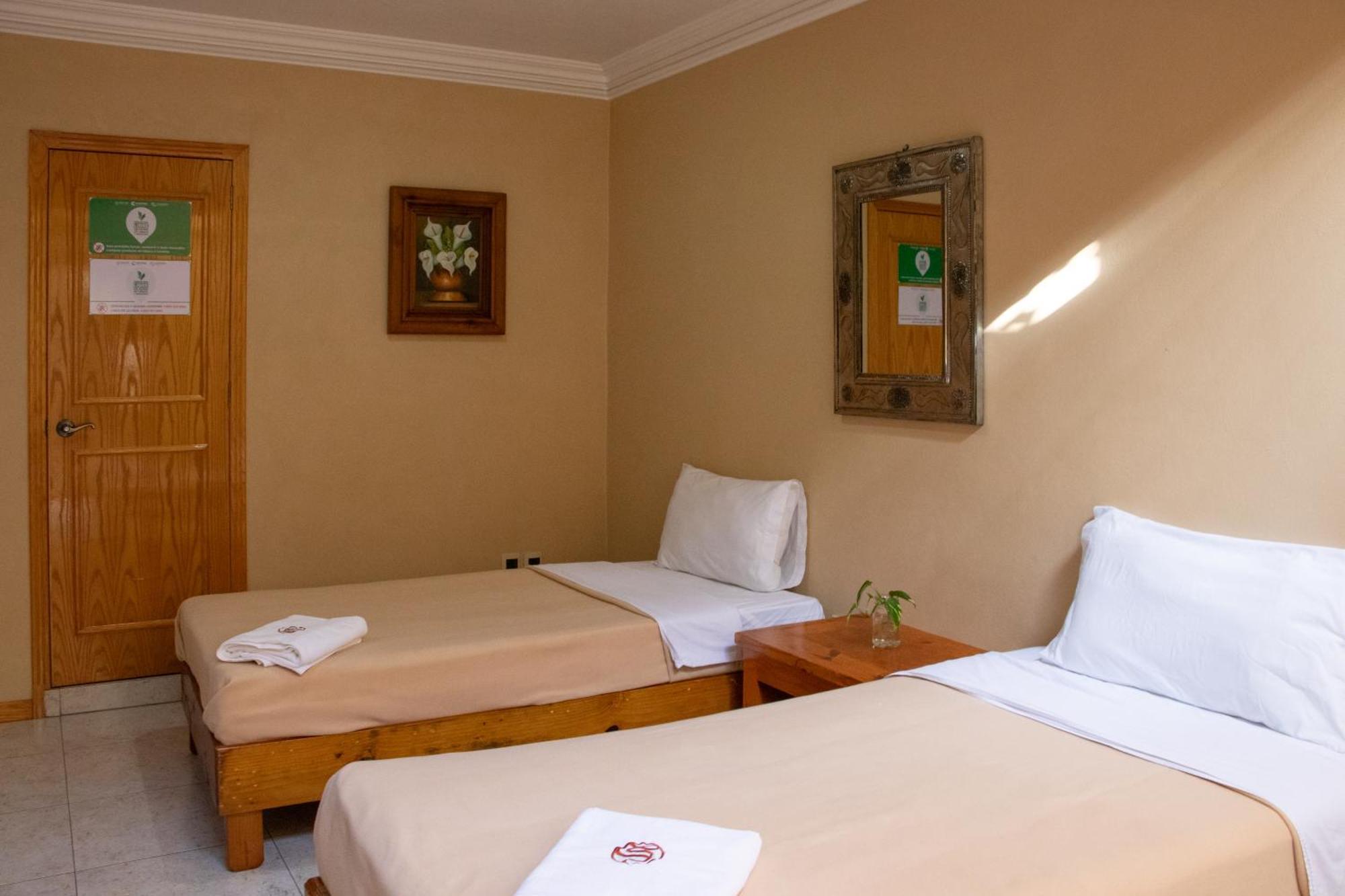 Suites Sevilla Пуэбла Экстерьер фото