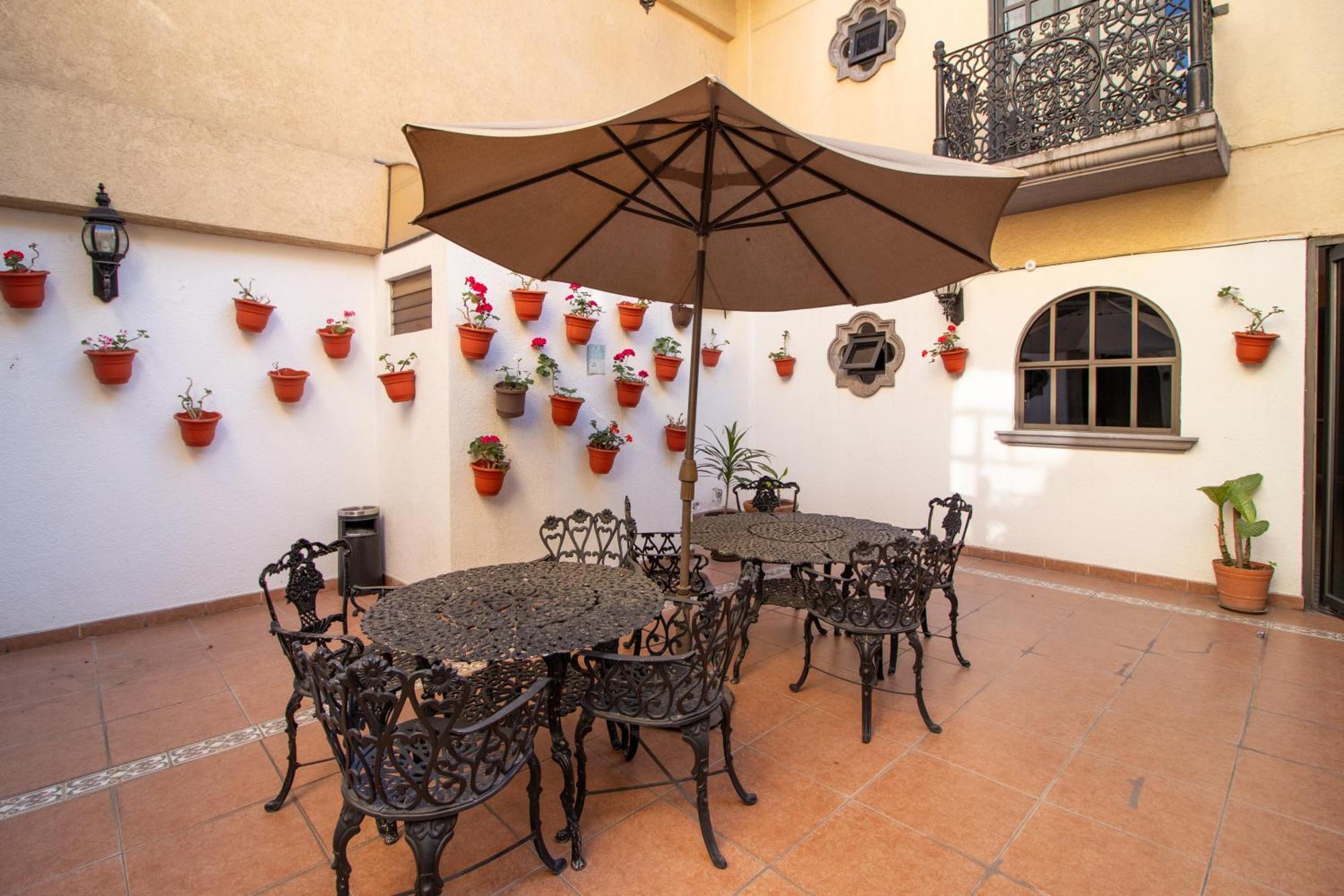 Suites Sevilla Пуэбла Экстерьер фото